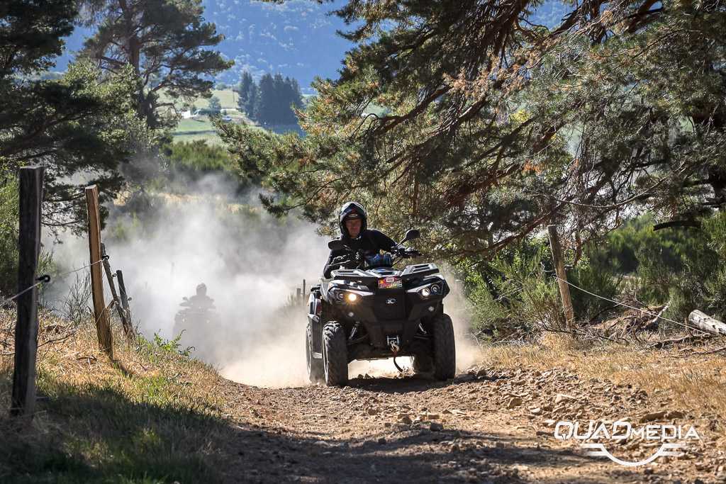 11e Kymco Evasion action 3
